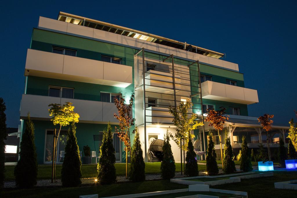 Osrodek Sea Star Premium Hotel Сърбиново Екстериор снимка